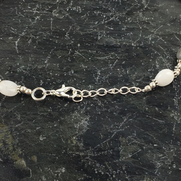 Labradorite & Quartz Cannabis Hemp Leaf Necklace - Picture 12 of 12